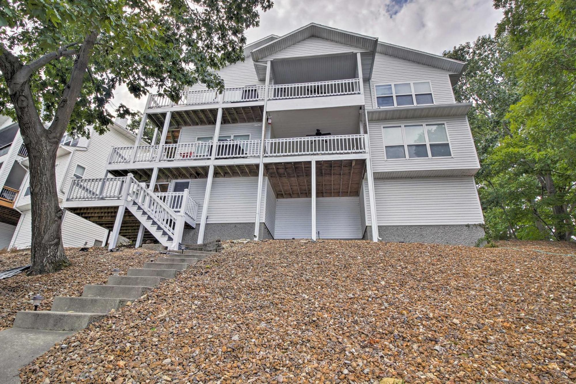 Townhouse With Shared Dock On Lake Of The Ozarks! Villa Exterior photo